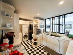 Elizabeth Heights (D9), Condominium #467110141